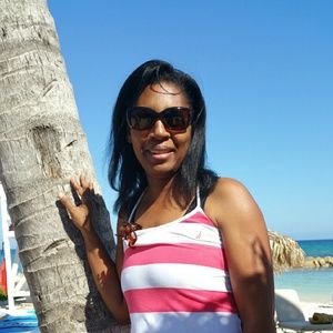 Meet your Posher, Sharon