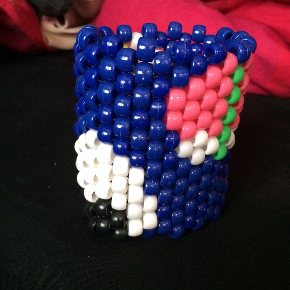 Sushi kandi cuff