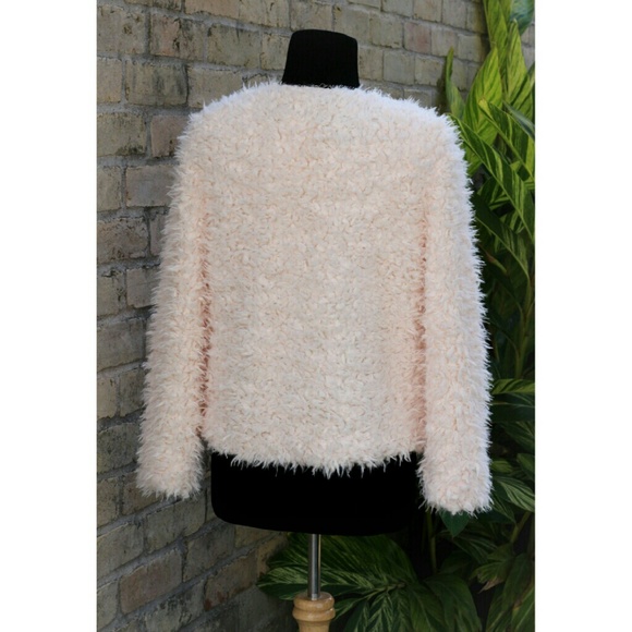 Zara Faux Sheepskin Fur jacket (Inspiration) - Picture 3 of 3