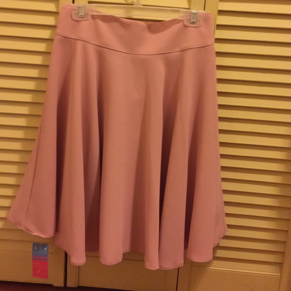 New pink skirt.