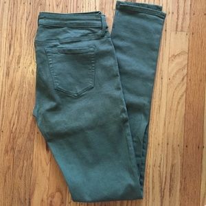 UNIQLO Army green skinny jeans