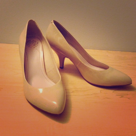 Worn once - nude Vince Camuto Heels