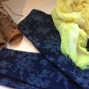 Patterned Skinny Jeans