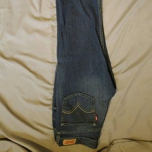 Never worn Levi's 518 super lowrise