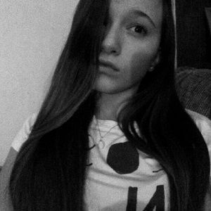 Meet your Posher, Kylee