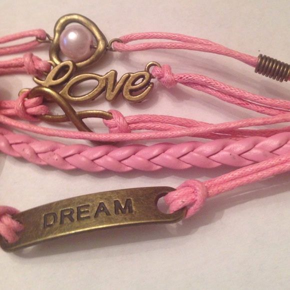 "Dream" "Love" Handmade Bracelet (: