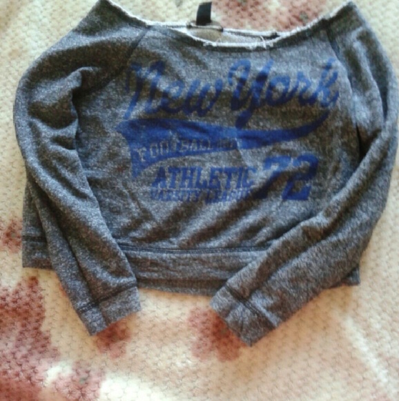 Crop top sweater