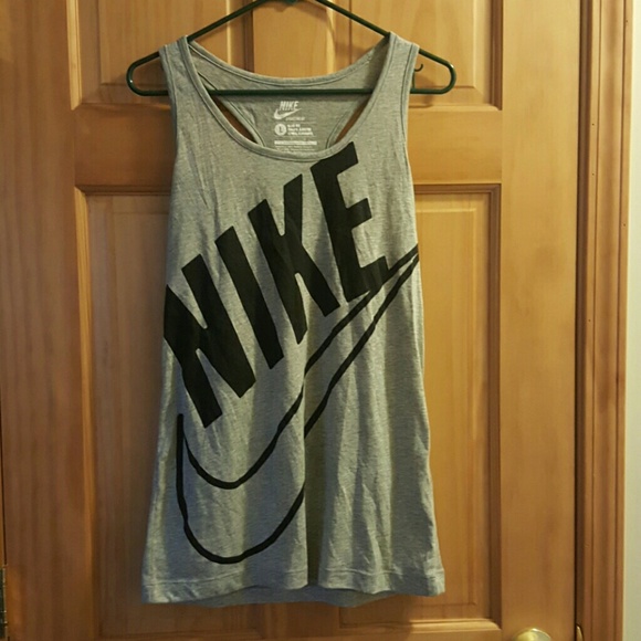 Nike tank