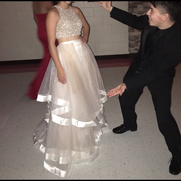 Terani Couture prom dress - Picture 2 of 3
