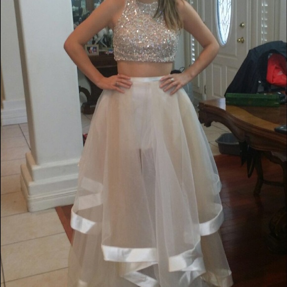 Terani Couture prom dress - Picture 3 of 3