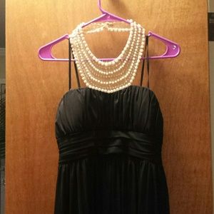 Black Dress with *pearl&diamond* faux necklace