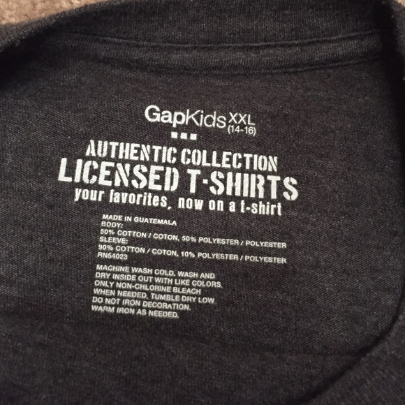 GAP Avengers shirt - Picture 2 of 4