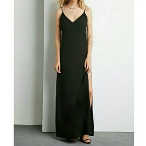 Black slide slit maxi dress
