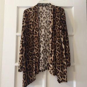 H&M Longsleeve drapey leopard cardigan