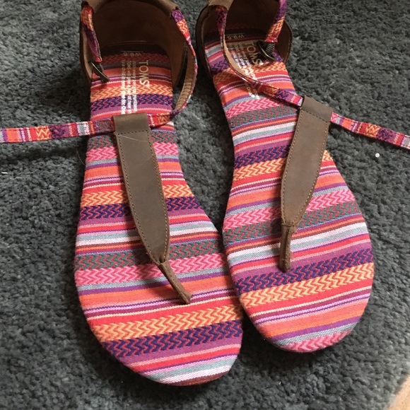 Toms sandals
