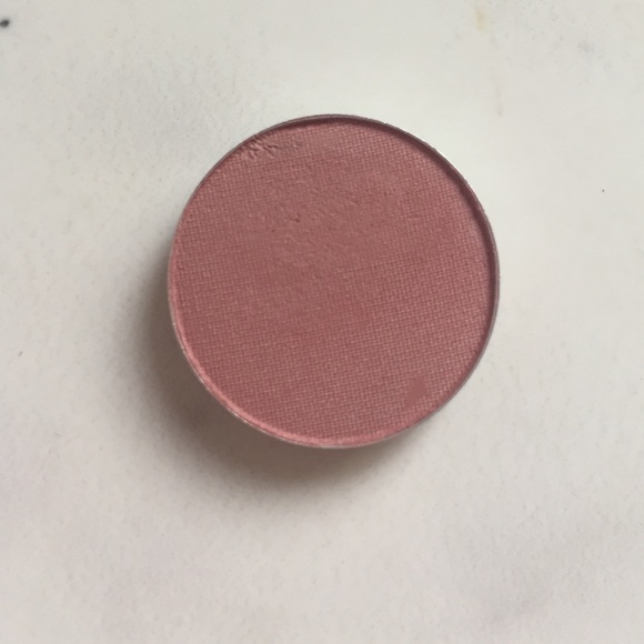 M.A.C Eye Shadow Pro Pallete Refill Girlie