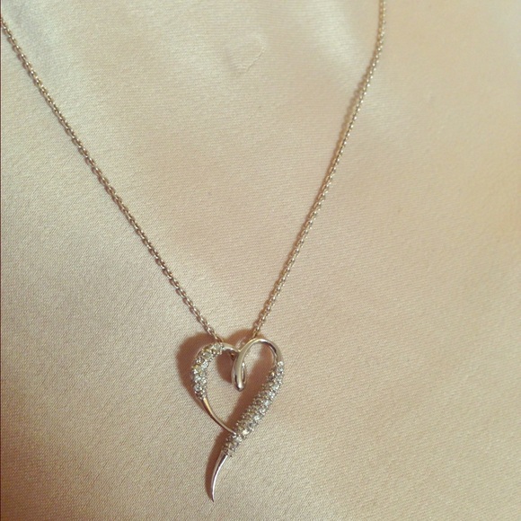 💗💗 Sterling silver heart necklace - Picture 2 of 4