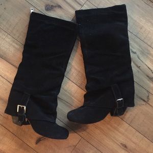Size 7.5 naughty monkey slouchy suede black boots