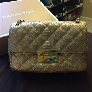 Michael Kors purse