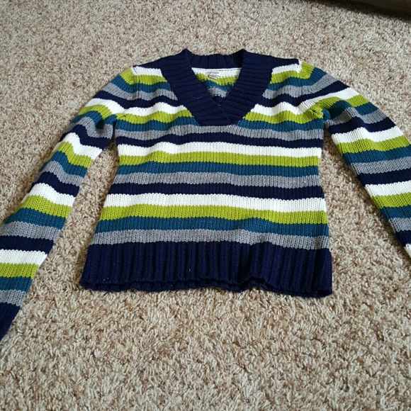 V neck sweater