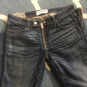 Elizabeth & James Textile denim jeans!