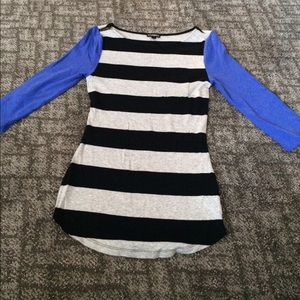 *donated* 3/4 sleeve Express zipper accent top