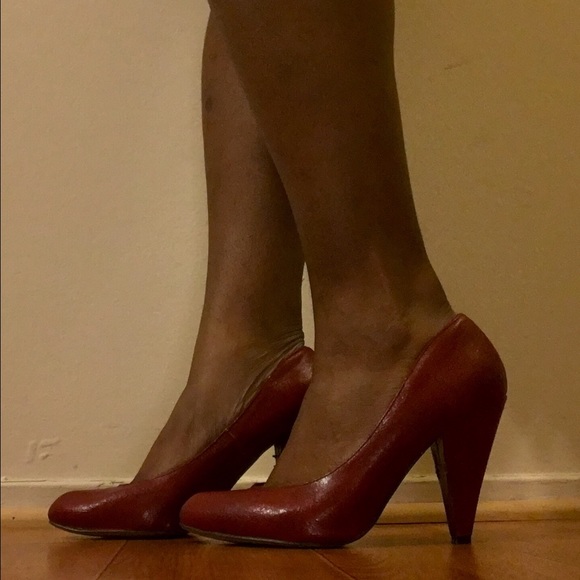 Madden Girl 9 1/2 pumps