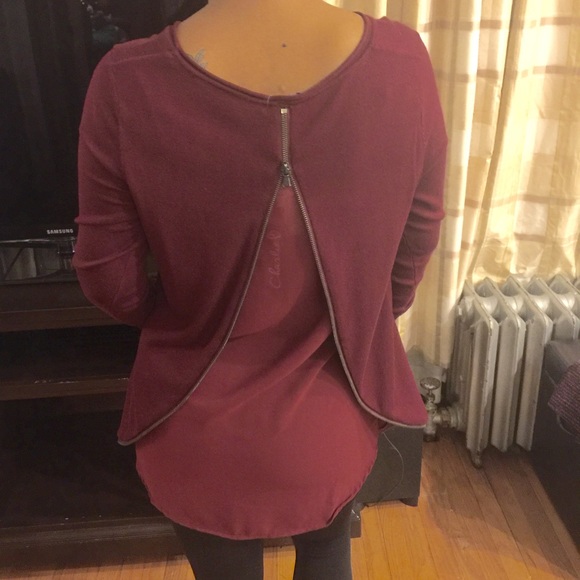 🎉SS HP 4/8🎉 NWT Charlie B light sweater