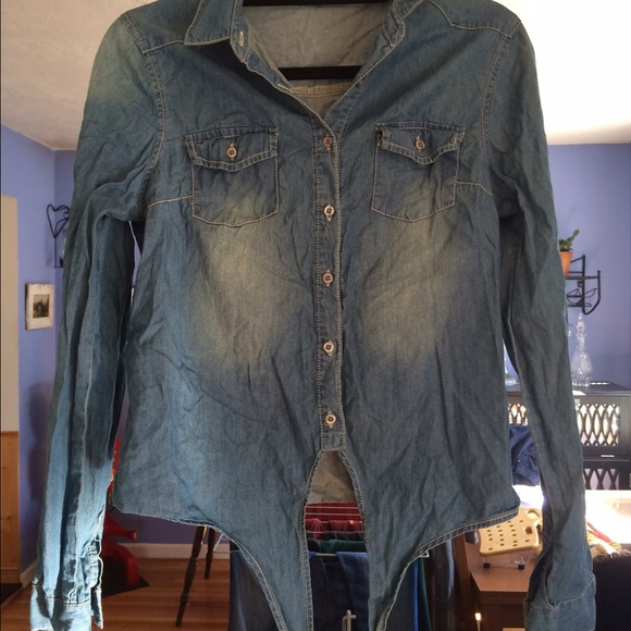 Button Up Denim Crop Top - Picture 2 of 2