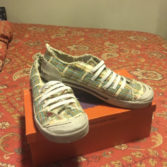 Tennis shoes...... New with box