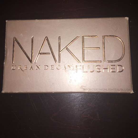 UD naked flushed pallette