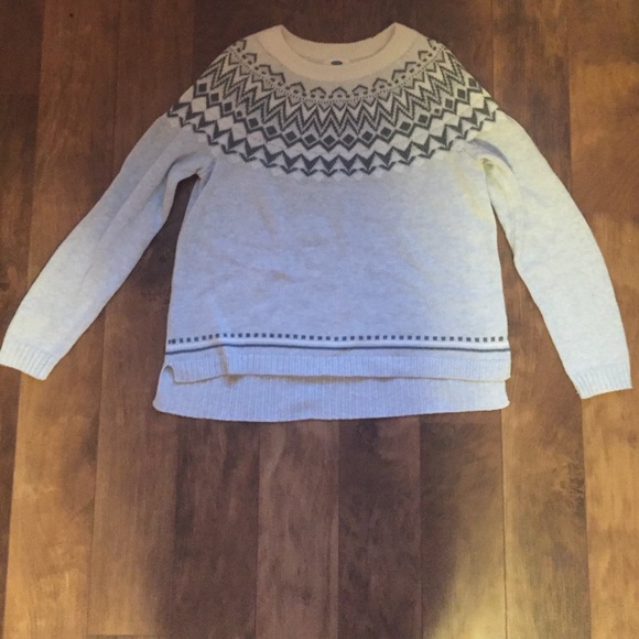Old Navy Sweater