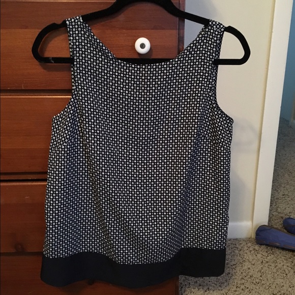 Blue patterned top - Picture 3 of 3