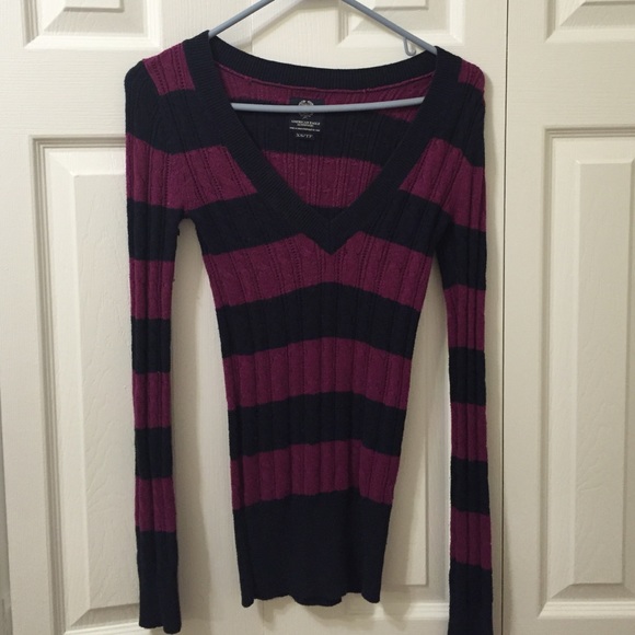 American eagle sweater