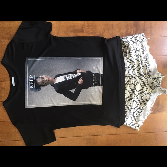 Black Graphic T