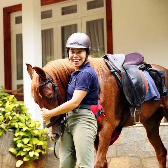 Meet your Posher, Mariko