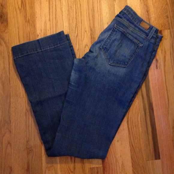 Paige boot cut jeans size 31