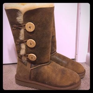 Bailey Button Triplet Ugg Boots