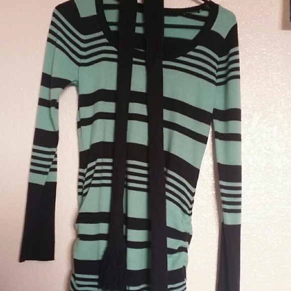 Striped dress w/scarf