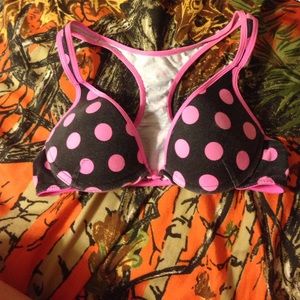 Push up sports bra