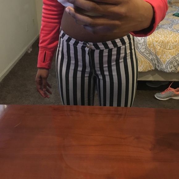 Pants - Picture 3 of 4