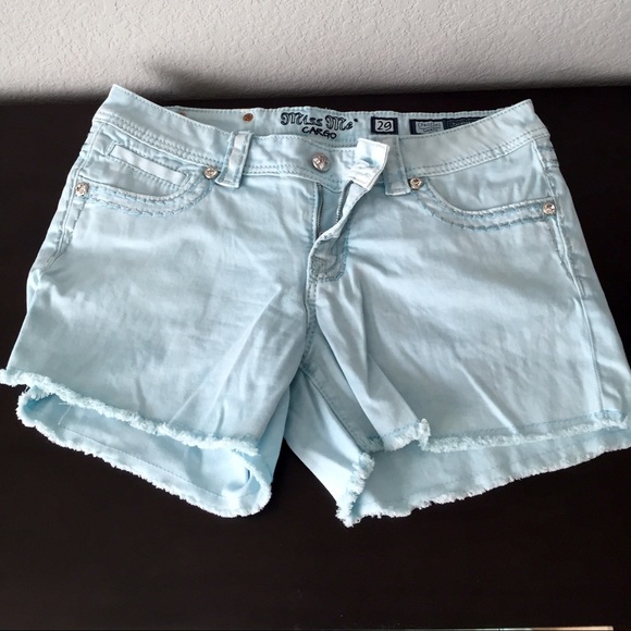 Miss me teal short
