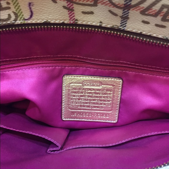 COACH Tote - Picture 2 of 3