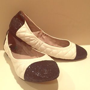 Authentic Vince Camuto flats