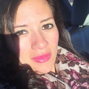 Meet your Posher, Monica