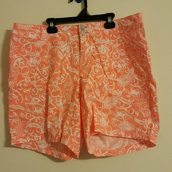 Lane Bryant coral pink floral shorts 16