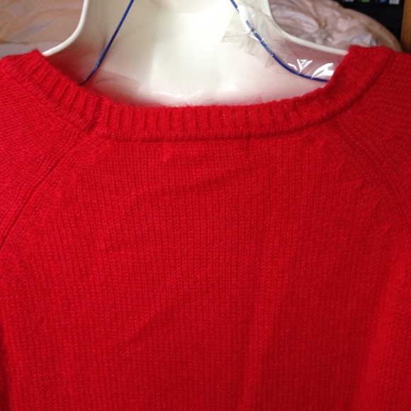 just keep calm red and black sweater - Picture 4 of 4