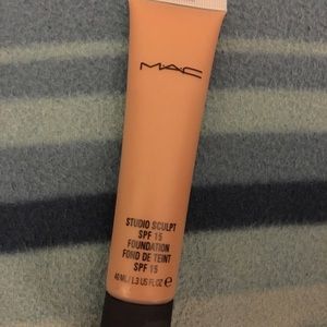 Mac NC50 foundation