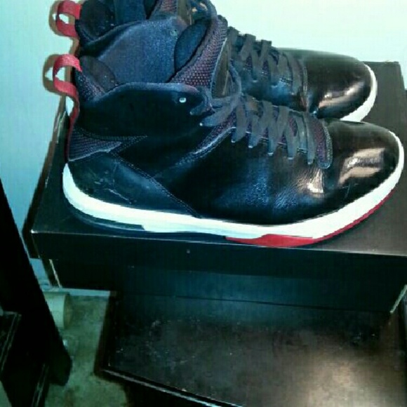 Jordan Inclines Size 9 ??Do not buy?? - Picture 2 of 2