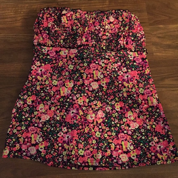 Floral TANKINI. Without padding. Great support.